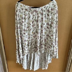 Xhilaration Floral High Low Skirt 
Size L